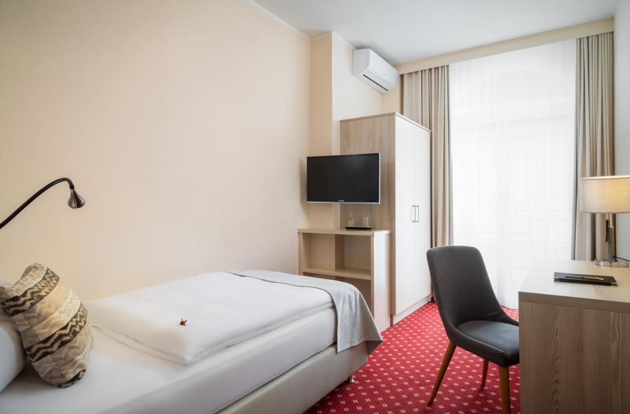 Hotel Post Wrann Velden am Wörthersee Quarto foto